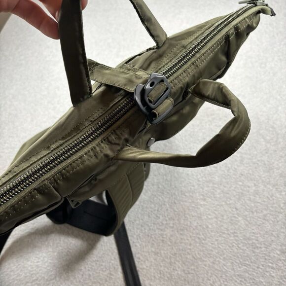 F/CE Green Flyer Helmet Waterproof Olive Green Backpack Sack SEE PHOTOS‎ - Picture 3 of 13